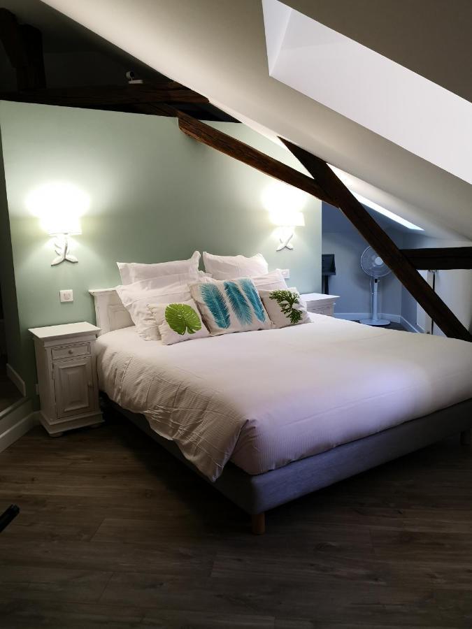 Bed and Breakfast La Vie Voyage Ланже Номер фото